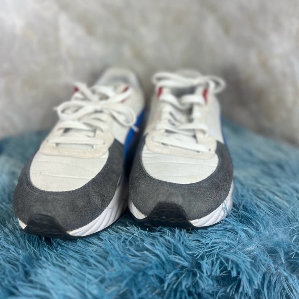 Men’s White and Gray Sneakers